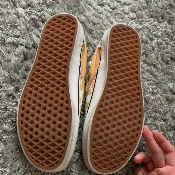 Yellow checkerboard vans - Picture 2 of 3